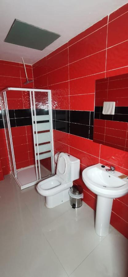 Hostal Gracia Торрехон-де-Ардос Екстер'єр фото